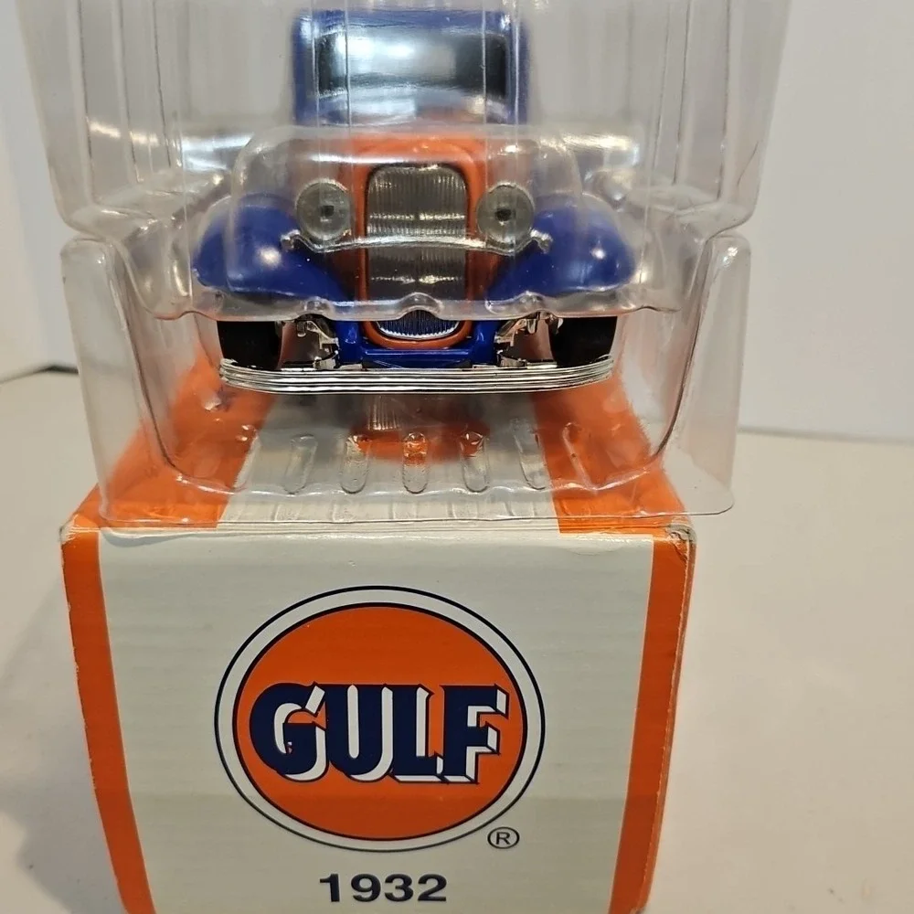 GULF OIL 1932 FORD DELIVERY Hot Rod ONLY 2500 PRODUCED #13C SERIES ERTL 1:25 NIB